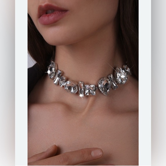 Socialite Crystal Fashion Choker Necklace - Picture 3 of 13